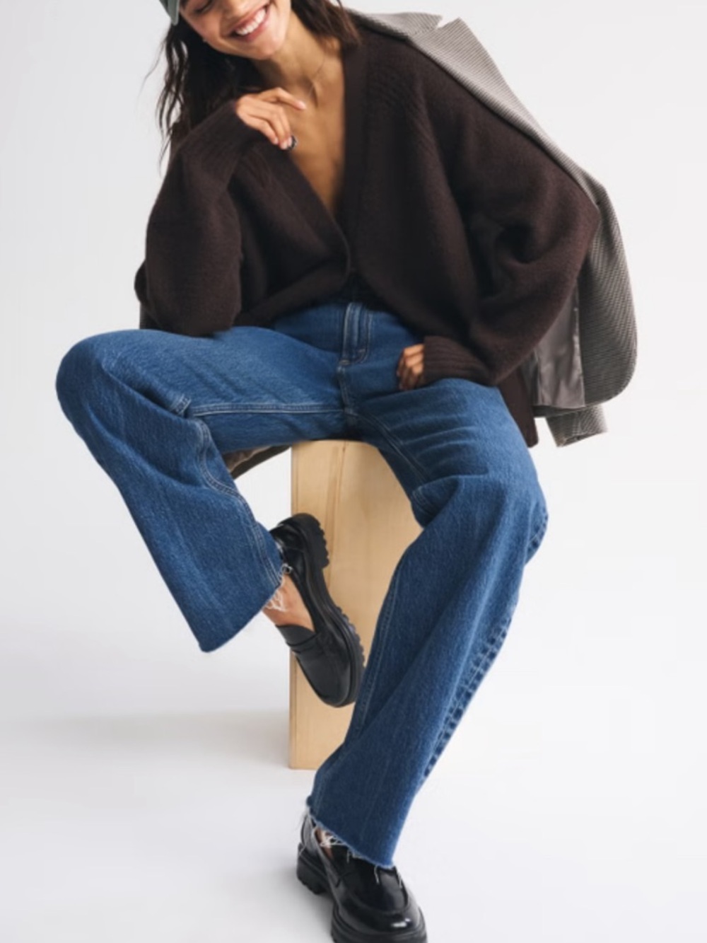 Abercrombie The 90’s Relaxed Jean High Rise Medium Wash 34 18